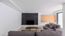 wepik--2022510-12122